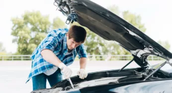 Tips Anti Panik Saat Mobil Mogok Di jalan