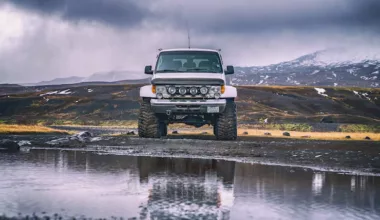 mobil 4x4 murah