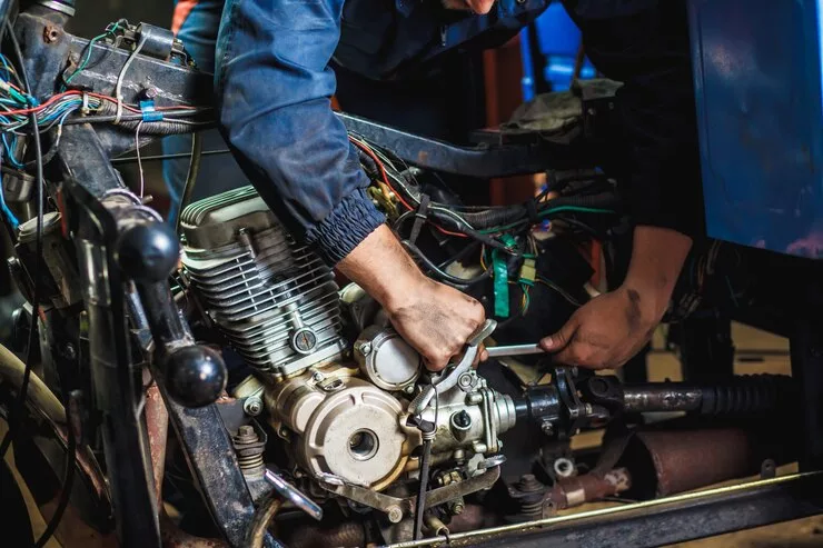 motor turun mesin