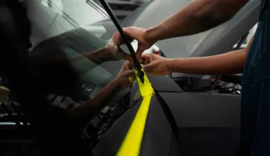 kaca mobil tidak bisa naik