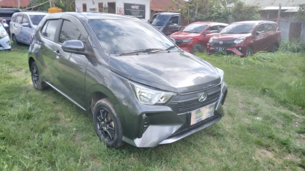 DAIHATSU AYLA X 1.0 MT 2024