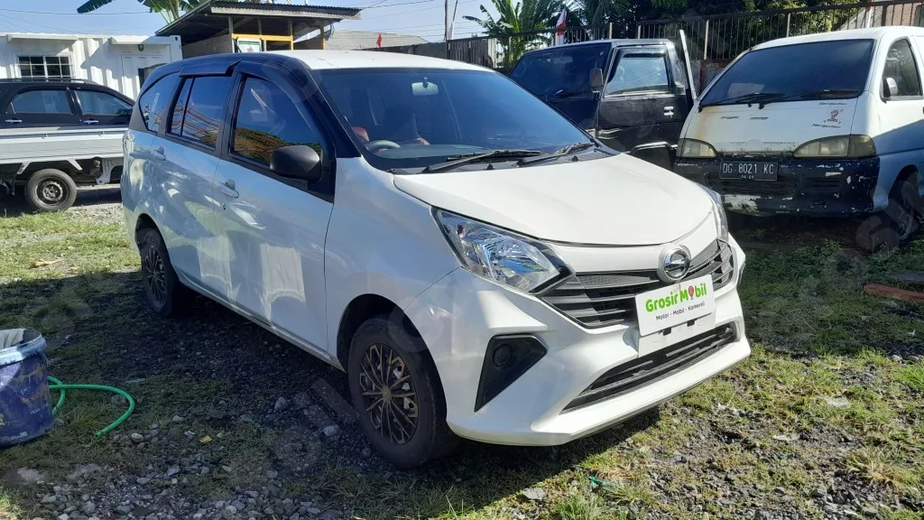 DAIHATSU SIGRA D 1.0 MT 2023