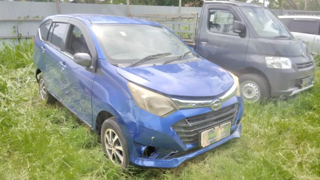 DAIHATSU SIGRA R 1.2 MT 2016