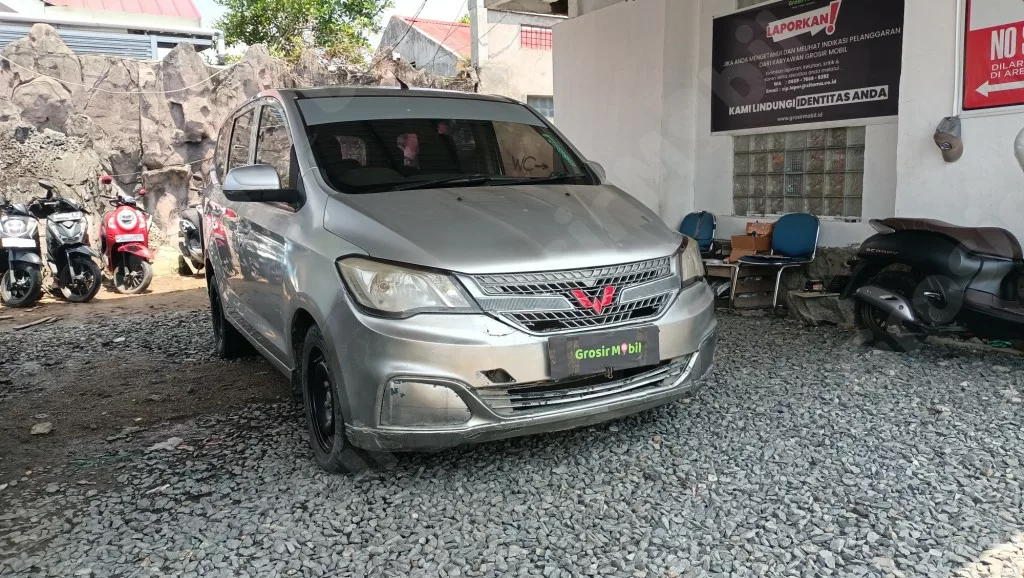 WULING CONFERO 1.5 MT 2021