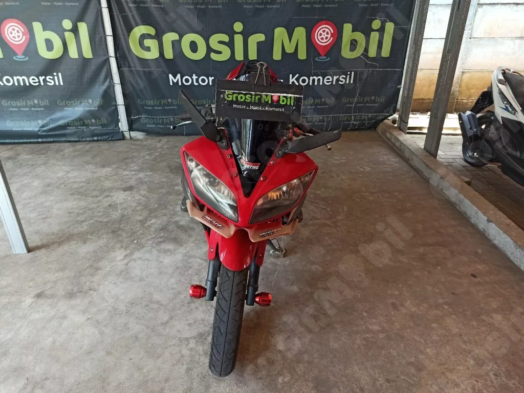 YAMAHA R15 2015