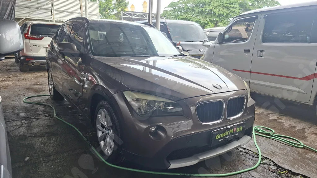 BMW X1 SDRIVE18I 2.0 AT 2012