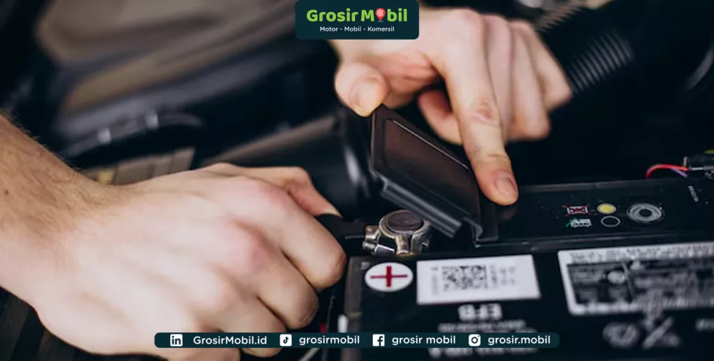 Mengisi Air Aki Pakai Air