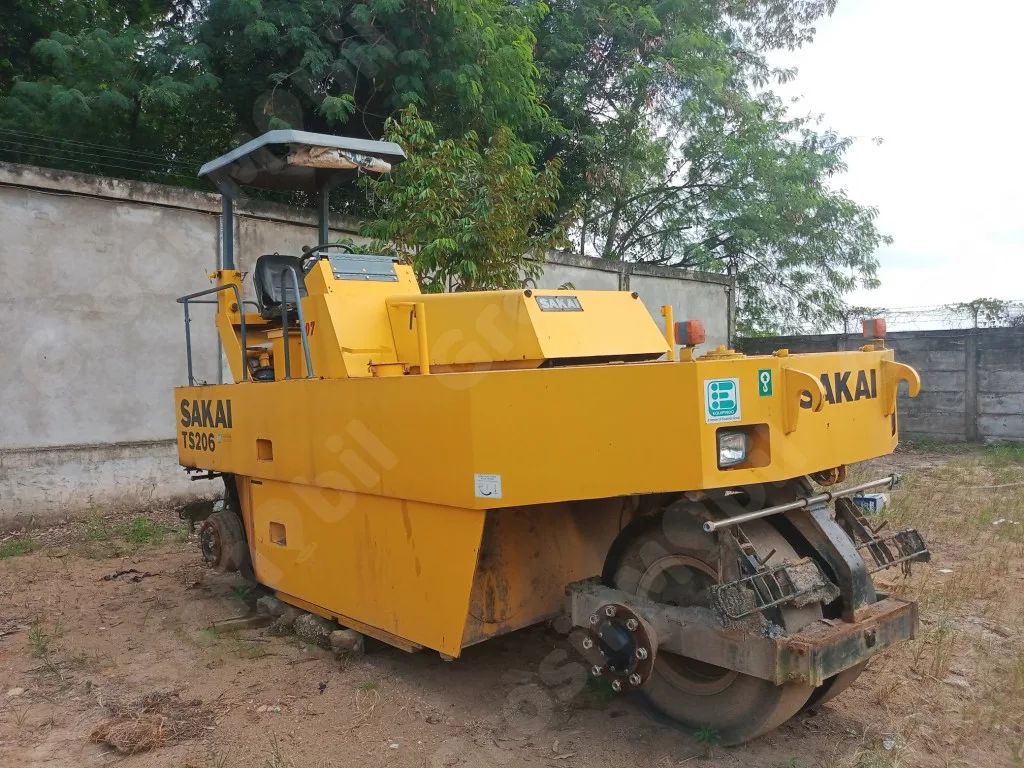 SAKAI TIRE ROLLER TS206 2023